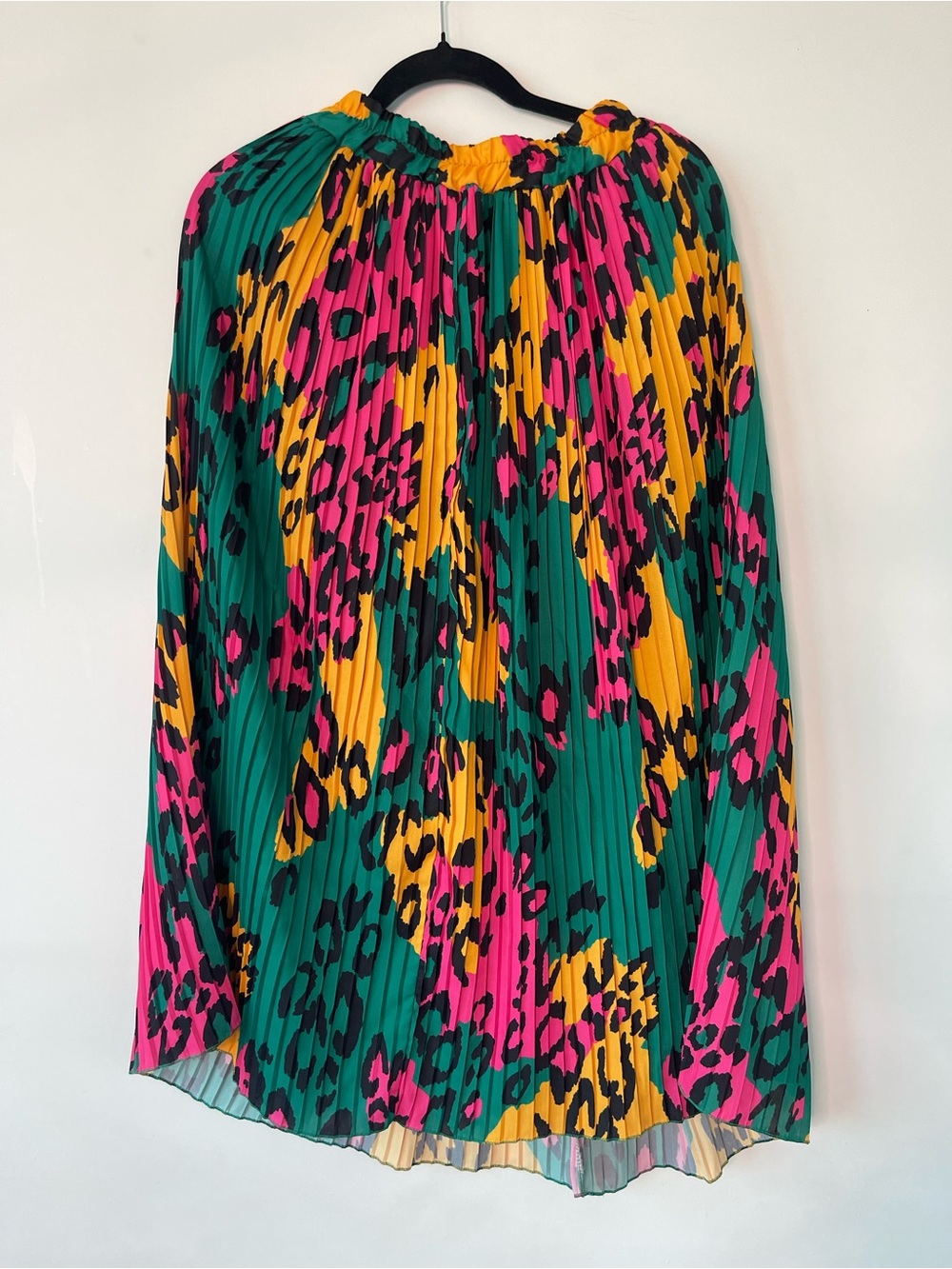 LOVE IS multicolor pleated leopard skirt